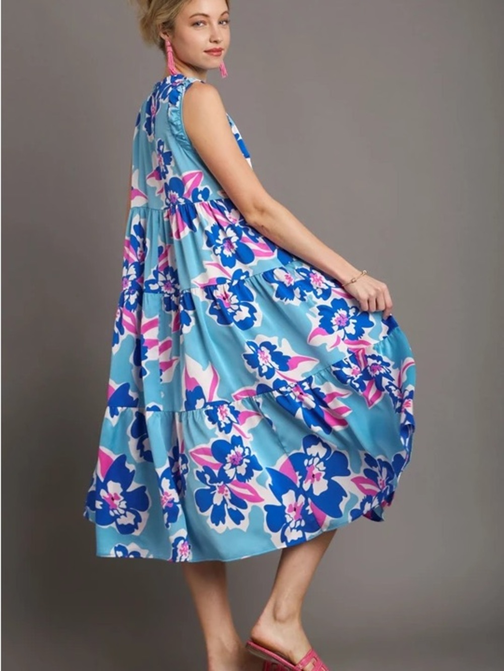 #210 New! Closeout Firm / Floral Flowy Sleeveless Dress